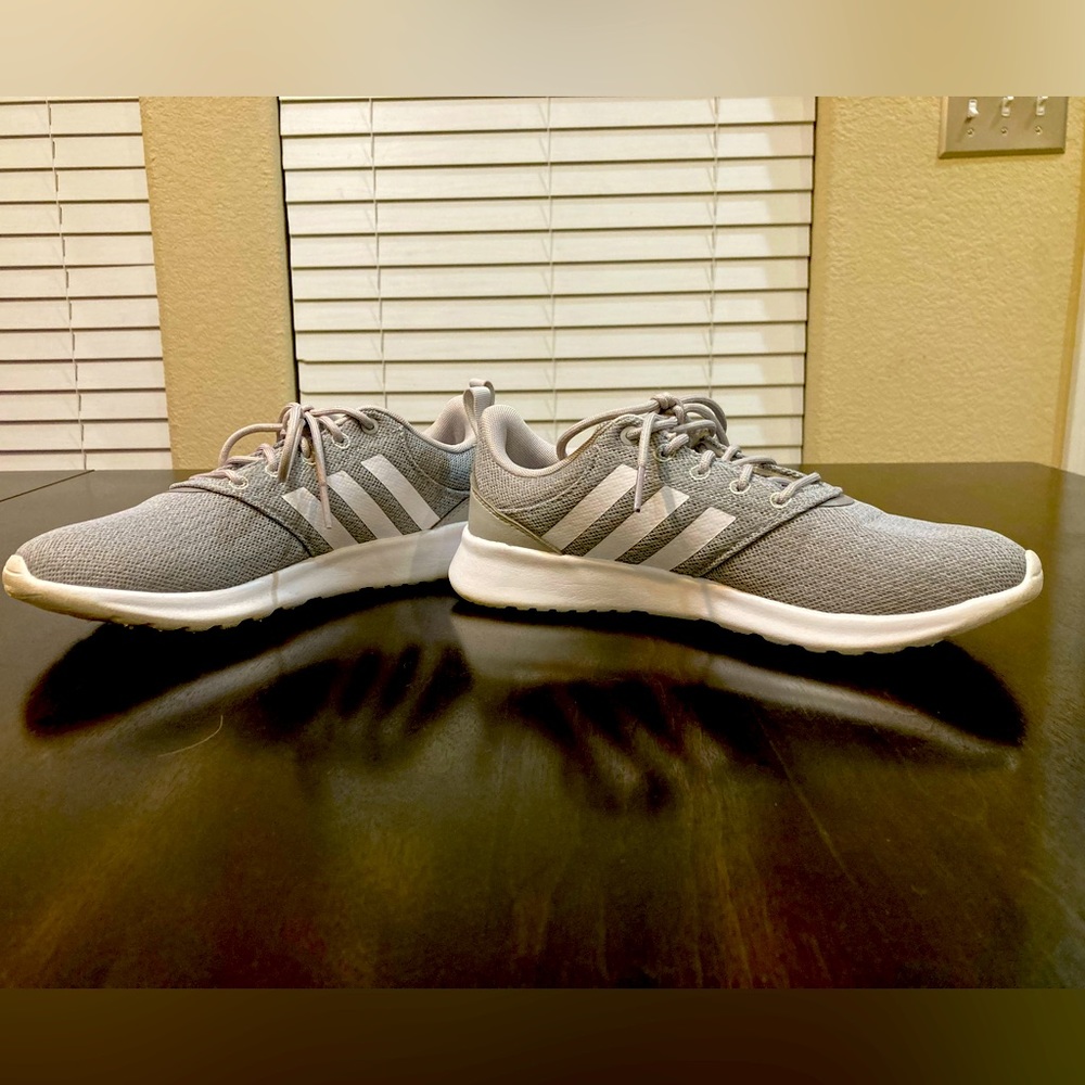 🏃‍♀️ Adidas Sneakers 🏃‍♀️